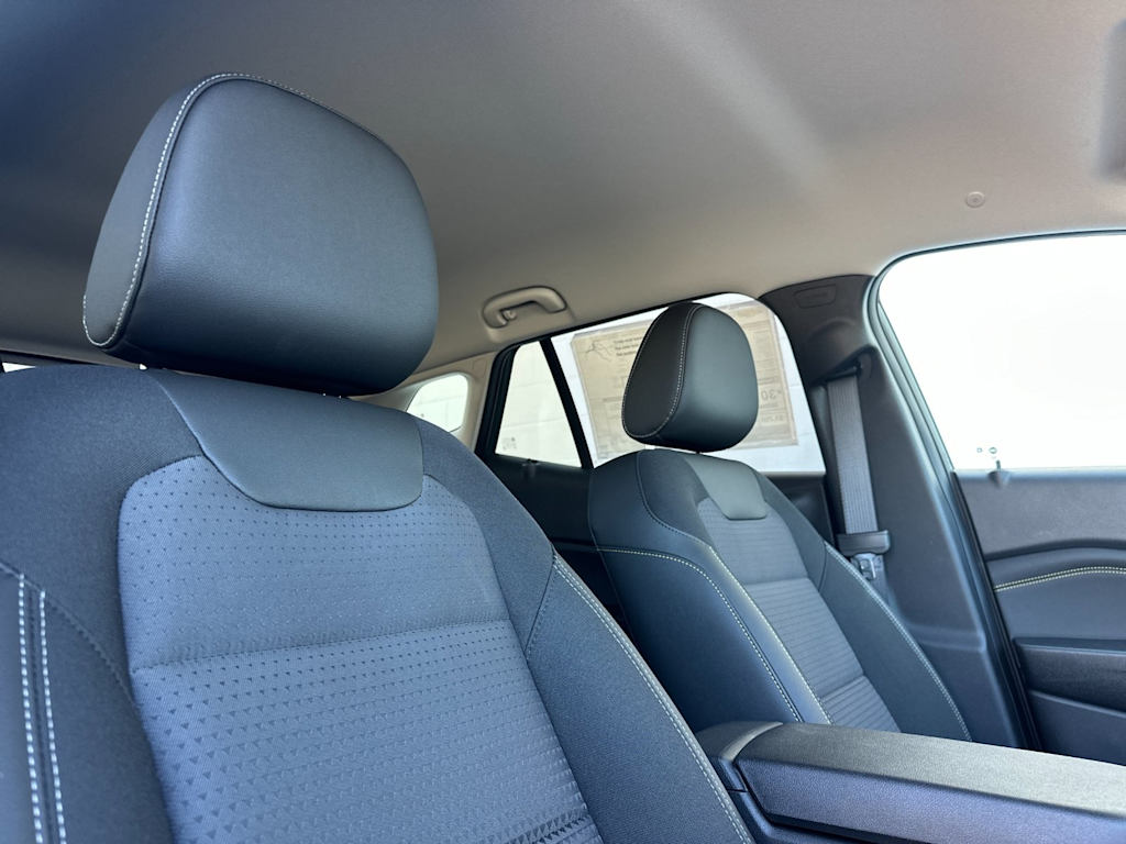 2025 Chevrolet Trax LT 23