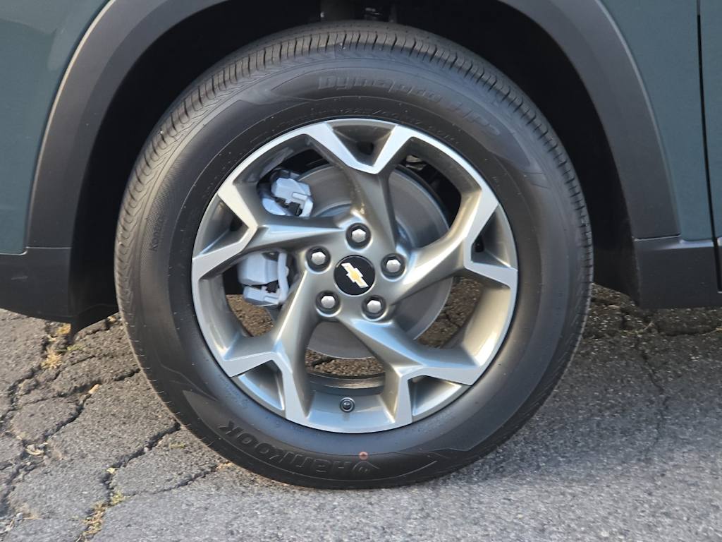 Thumbnail: 2026 Chevrolet Trax - 7