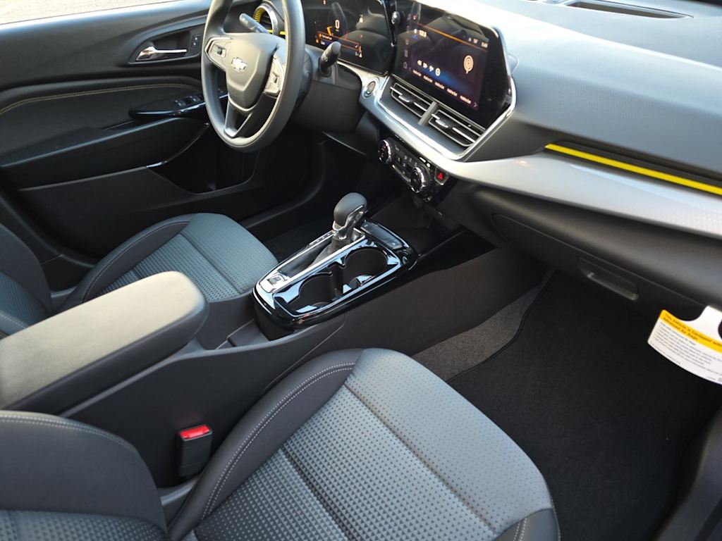 Thumbnail: 2026 Chevrolet Trax - 12