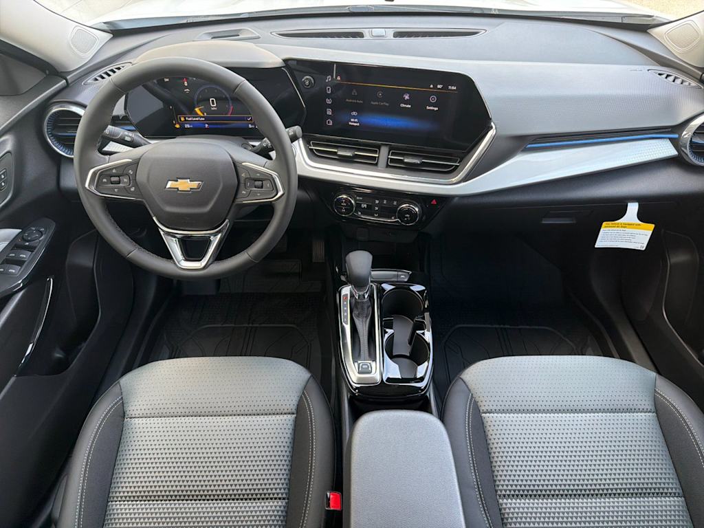 Thumbnail: 2026 Chevrolet Trax - 2