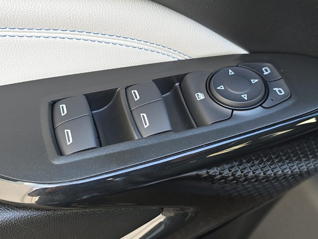 Thumbnail: 2026 Chevrolet Trax - 23