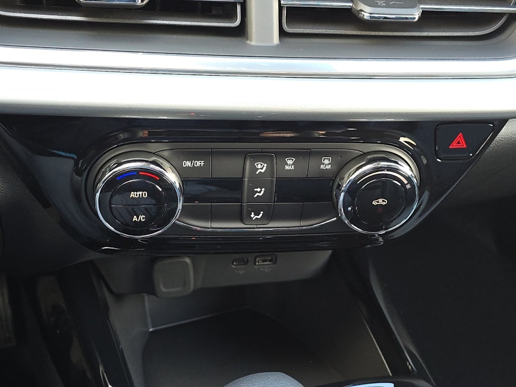 Thumbnail: 2026 Chevrolet Trax - 25