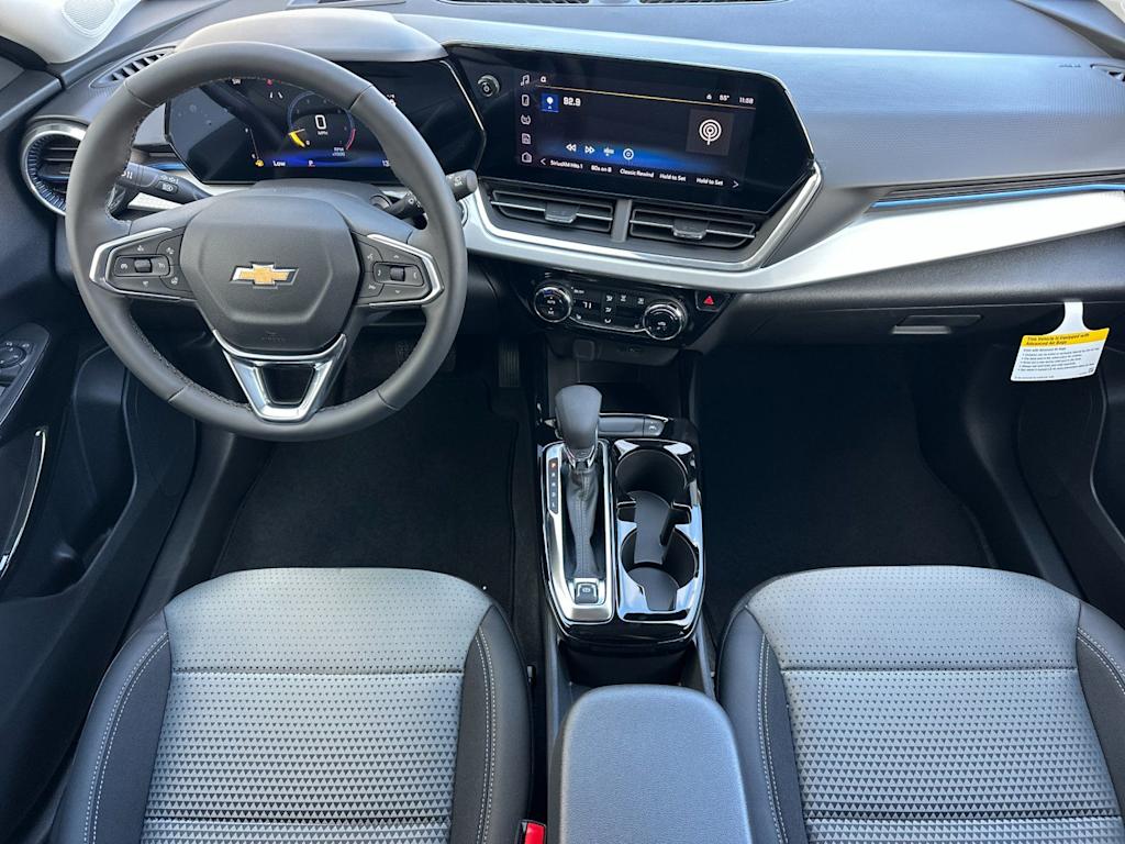 Thumbnail: 2026 Chevrolet Trax - 2