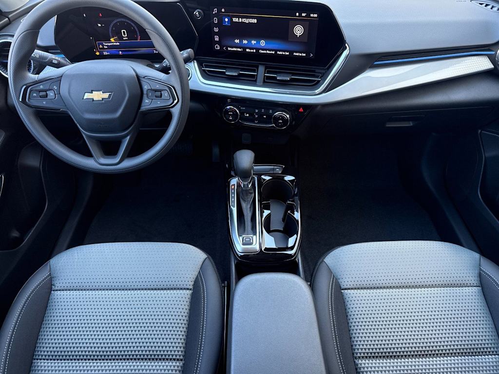 Thumbnail: 2026 Chevrolet Trax - 2