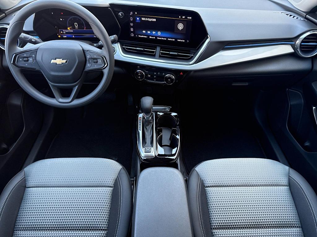 Thumbnail: 2026 Chevrolet Trax - 2
