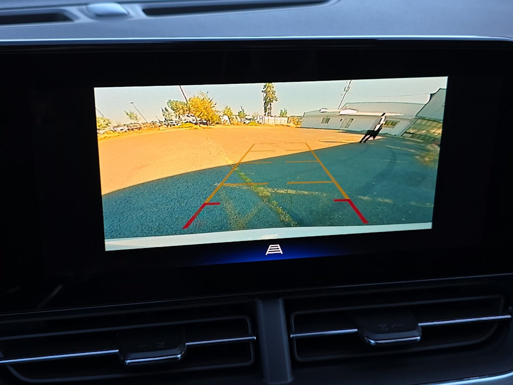 Thumbnail: 2025 Chevrolet Trax - 24