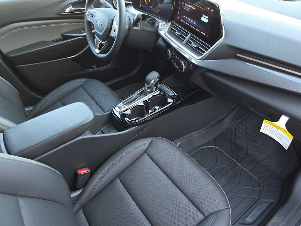 Thumbnail: 2025 Chevrolet Trax - 13