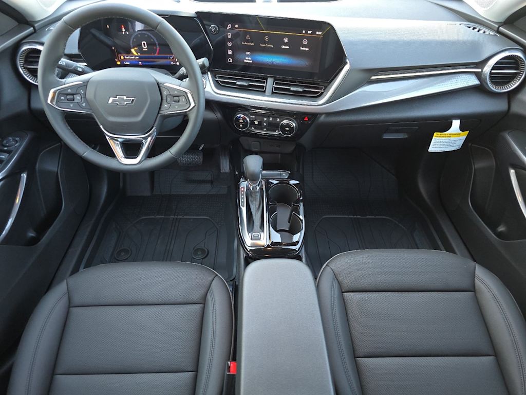 Thumbnail: 2025 Chevrolet Trax - 2