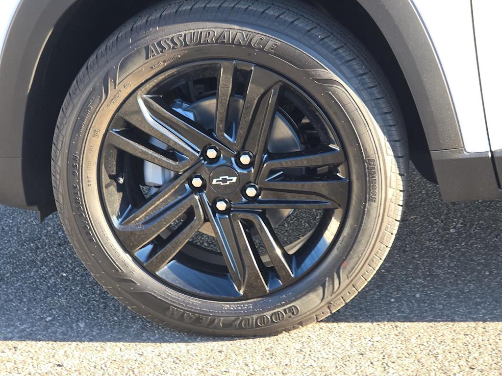 Thumbnail: 2025 Chevrolet Trax - 7