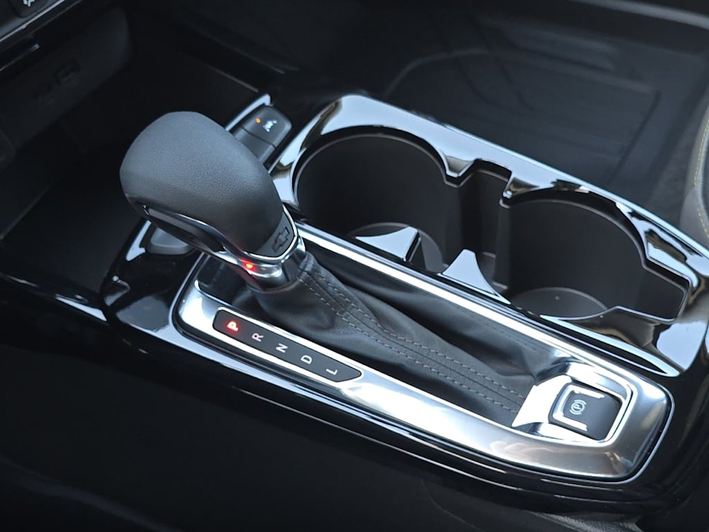 Thumbnail: 2025 Chevrolet Trax - 15