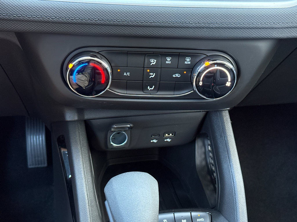 Thumbnail: 2026 Chevrolet TrailBlazer - 25