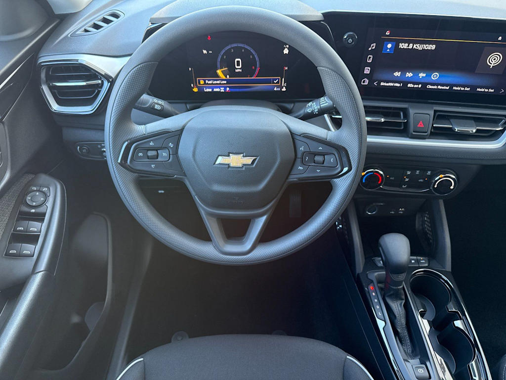 Thumbnail: 2026 Chevrolet TrailBlazer - 10