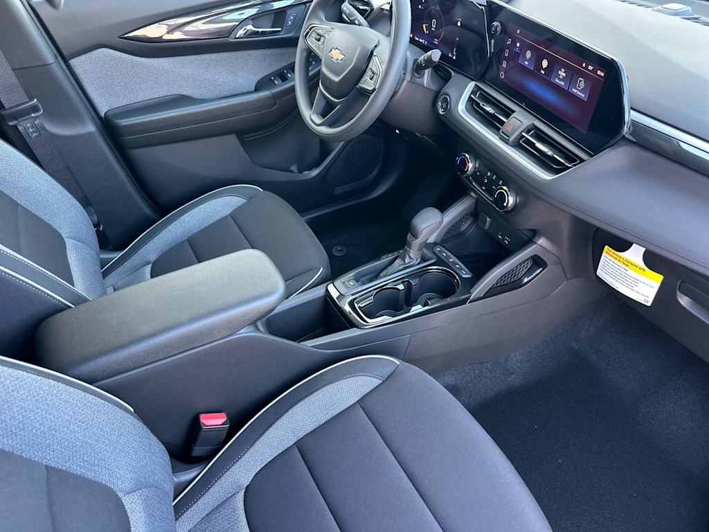 Thumbnail: 2026 Chevrolet TrailBlazer - 12