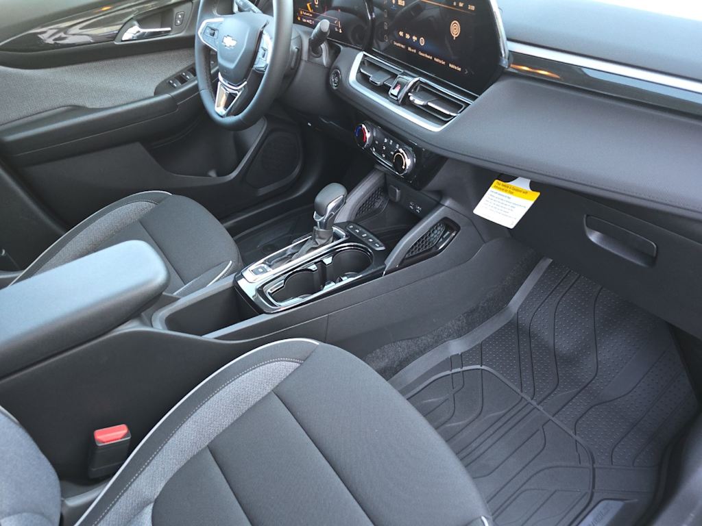 Thumbnail: 2026 Chevrolet TrailBlazer - 12