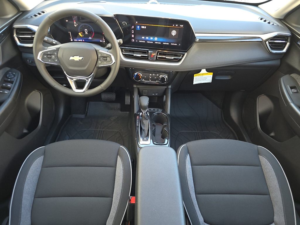 Thumbnail: 2026 Chevrolet TrailBlazer - 2