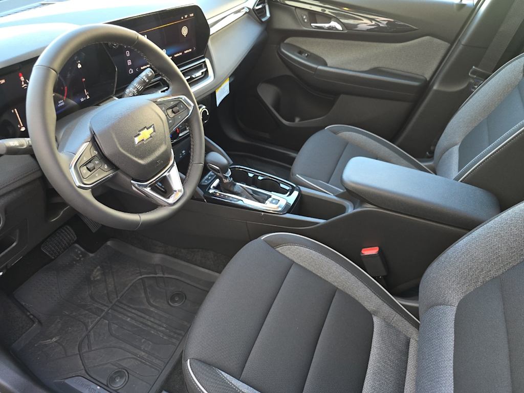 Thumbnail: 2026 Chevrolet TrailBlazer - 9