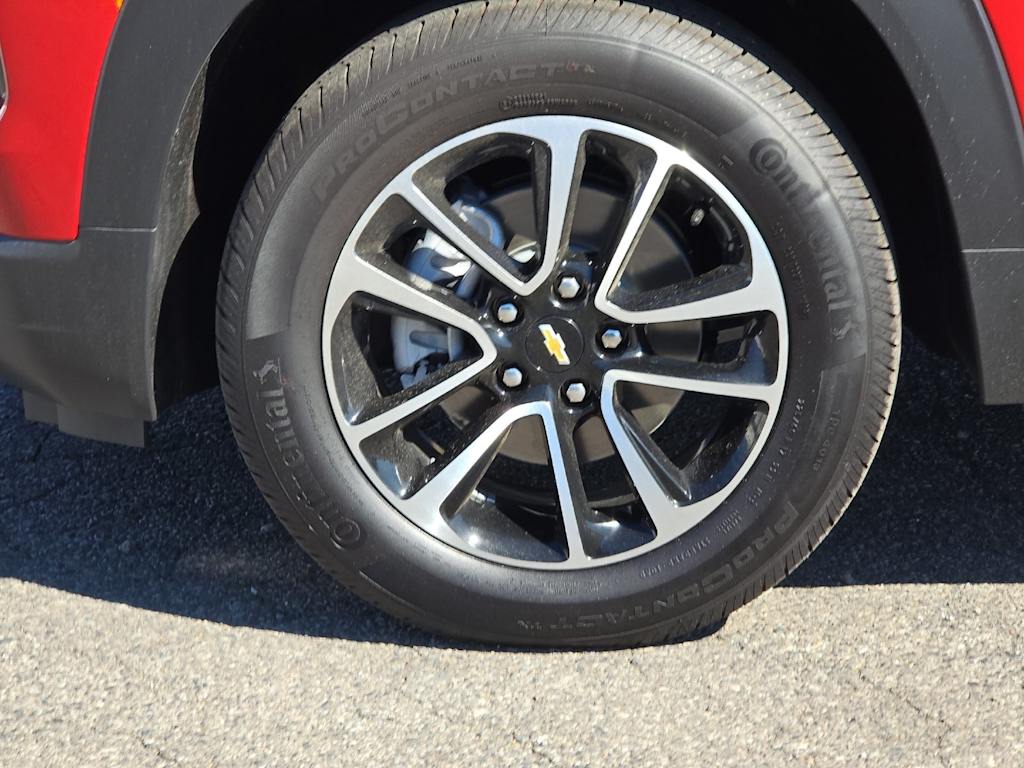 Thumbnail: 2026 Chevrolet TrailBlazer - 8