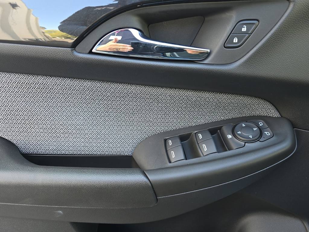 Thumbnail: 2026 Chevrolet TrailBlazer - 21