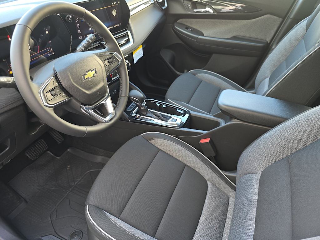 Thumbnail: 2026 Chevrolet TrailBlazer - 9