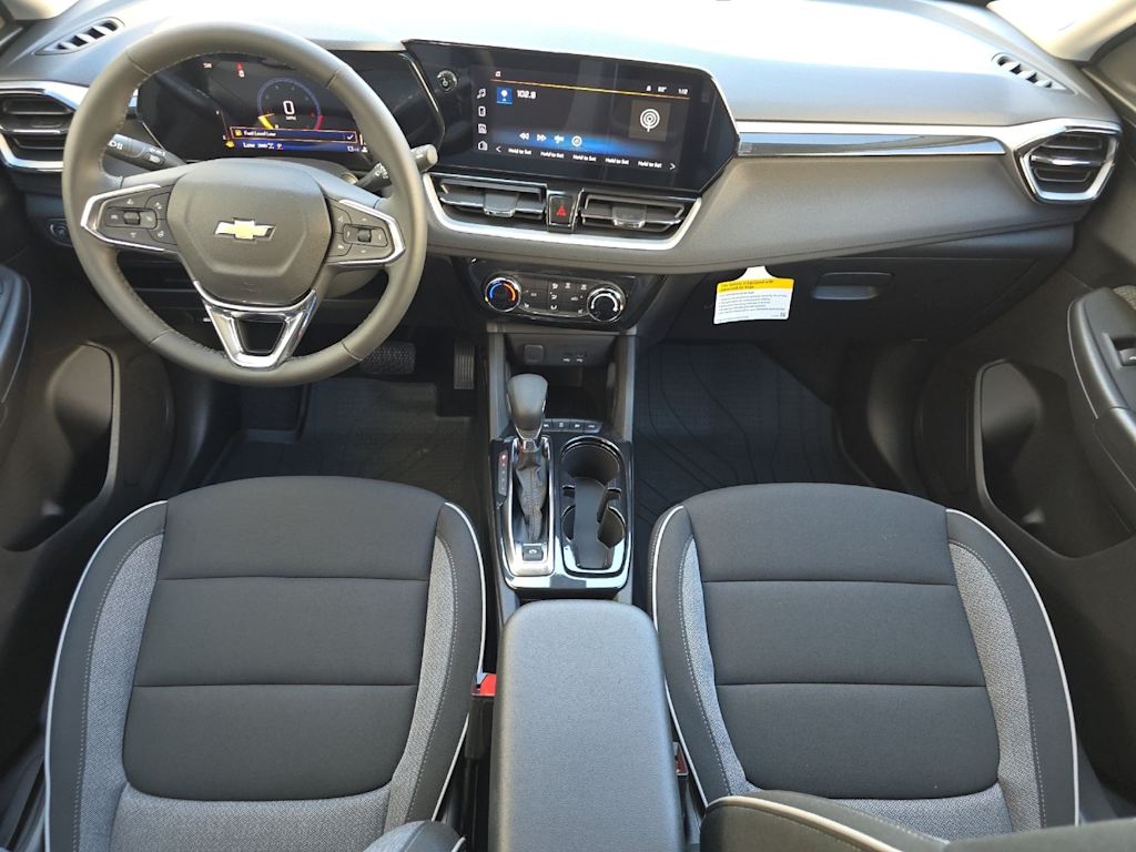 Thumbnail: 2026 Chevrolet TrailBlazer - 2