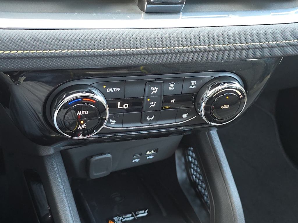 Thumbnail: 2026 Chevrolet TrailBlazer - 24