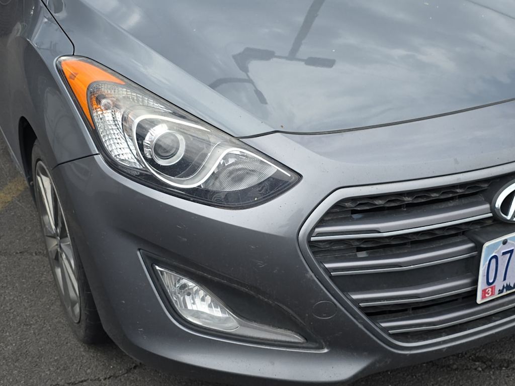 Thumbnail: 2016 Hyundai Elantra - 8