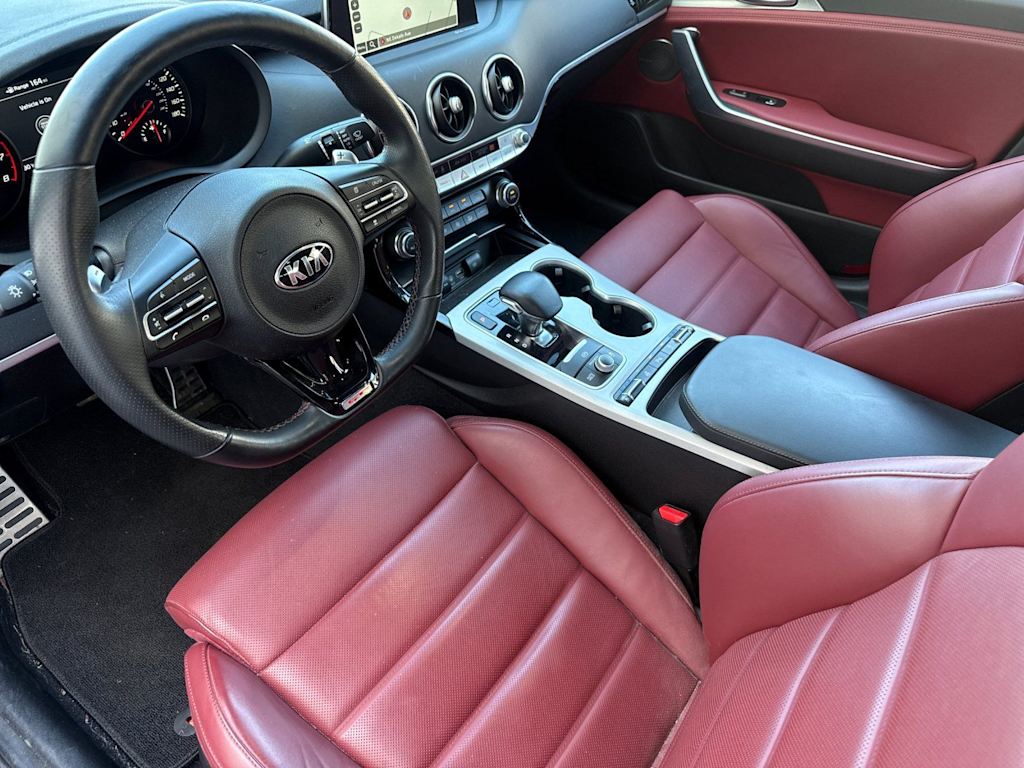 Thumbnail: 2018 Kia Stinger - 9