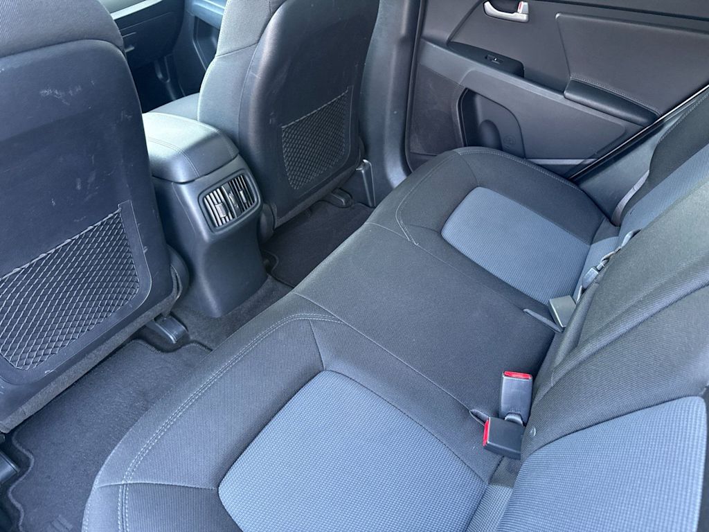 Thumbnail: 2016 Kia Sportage - 11