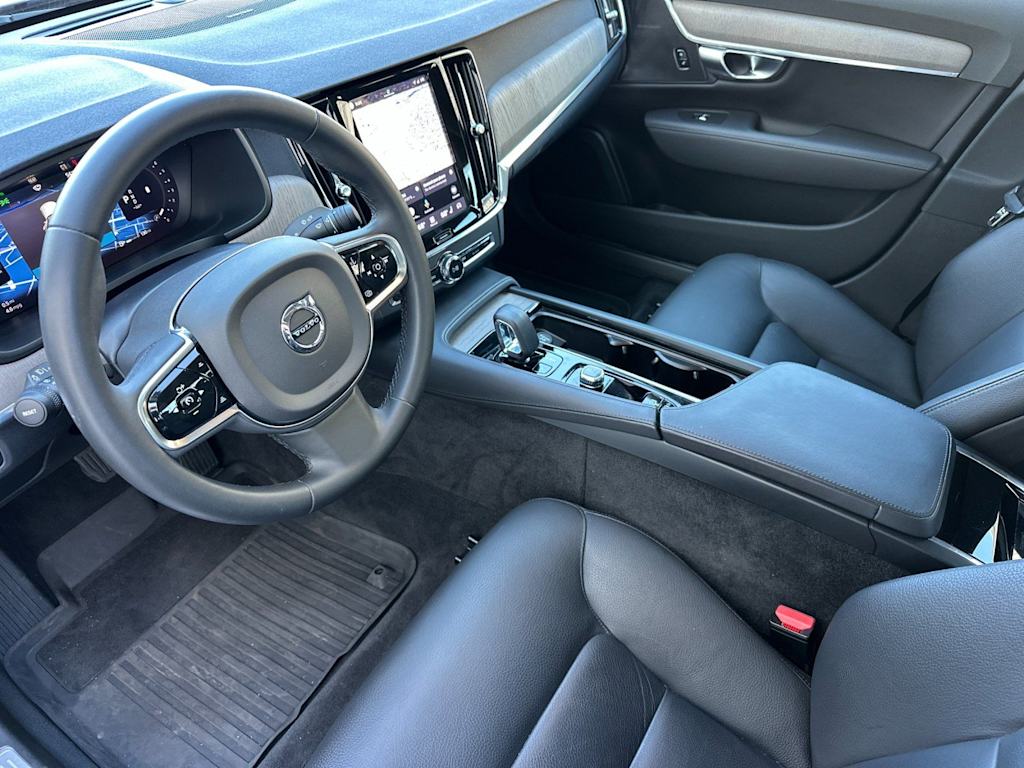 Thumbnail: 2023 Volvo S90 - 8