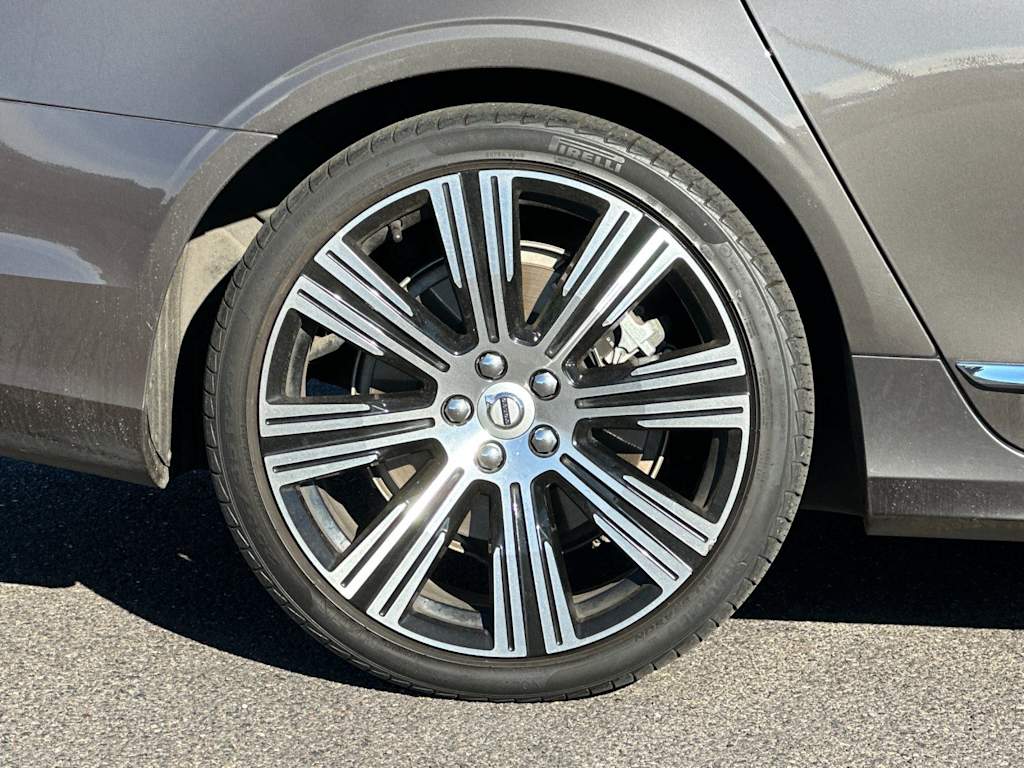 Thumbnail: 2023 Volvo S90 - 7