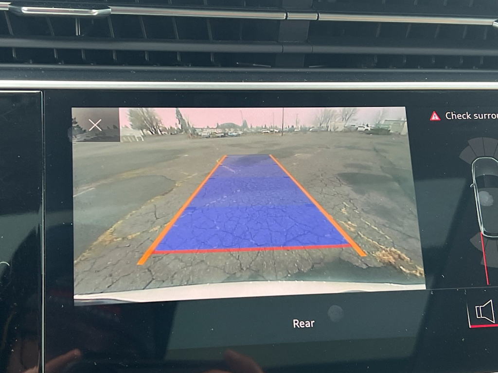 Thumbnail: 2020 Audi Q7 - 21