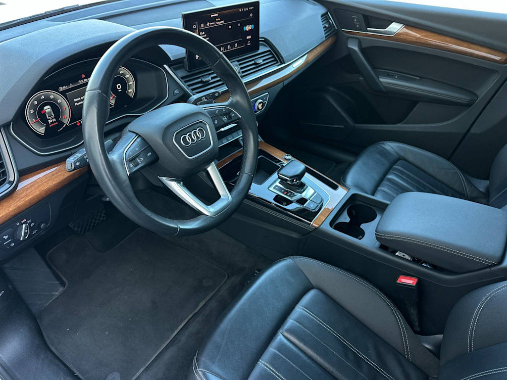 Thumbnail: 2023 Audi Q5 - 7
