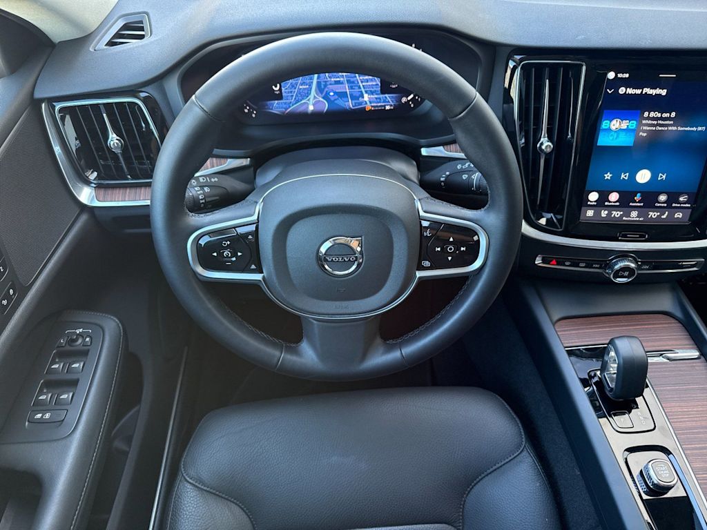 Thumbnail: 2025 Volvo V60 - 12