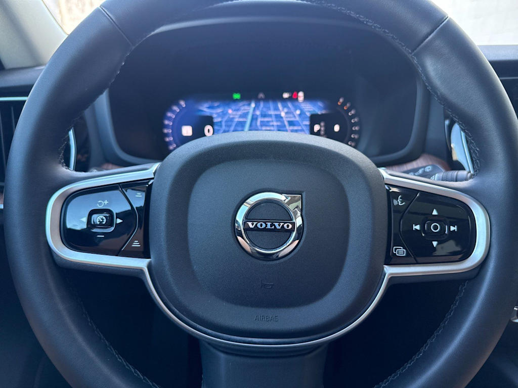 Thumbnail: 2025 Volvo V60 - 28