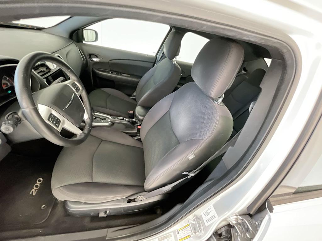 Thumbnail: 2012 Chrysler 200 - 8
