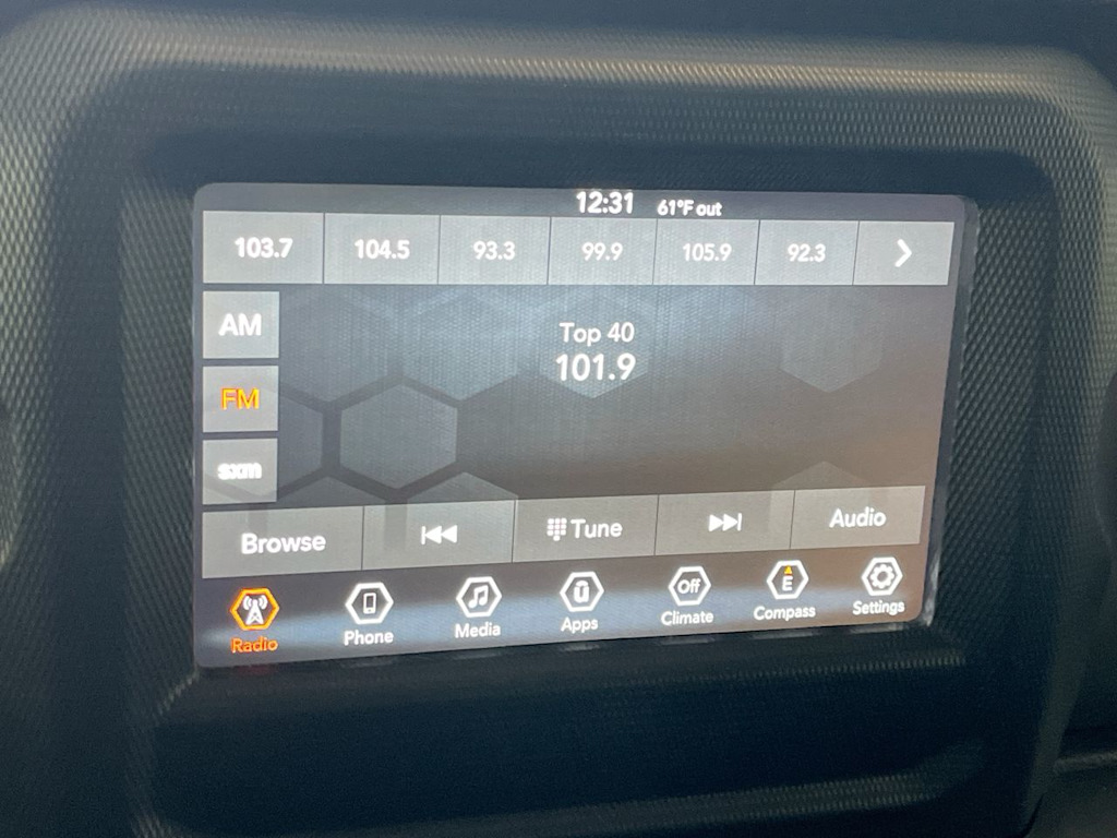 Thumbnail: 2019 Jeep Wrangler - 13