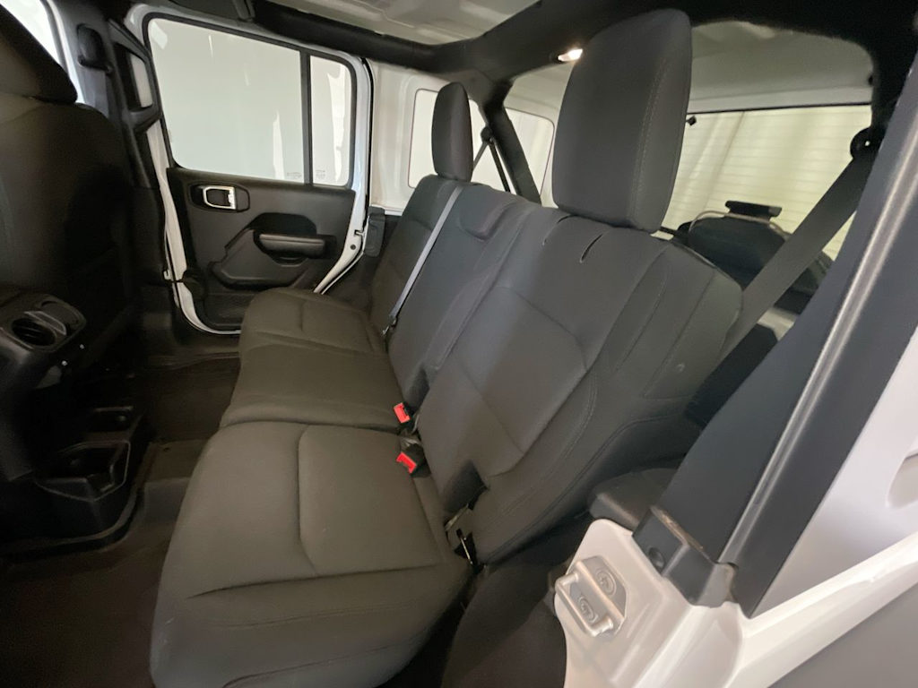 Thumbnail: 2019 Jeep Wrangler - 12