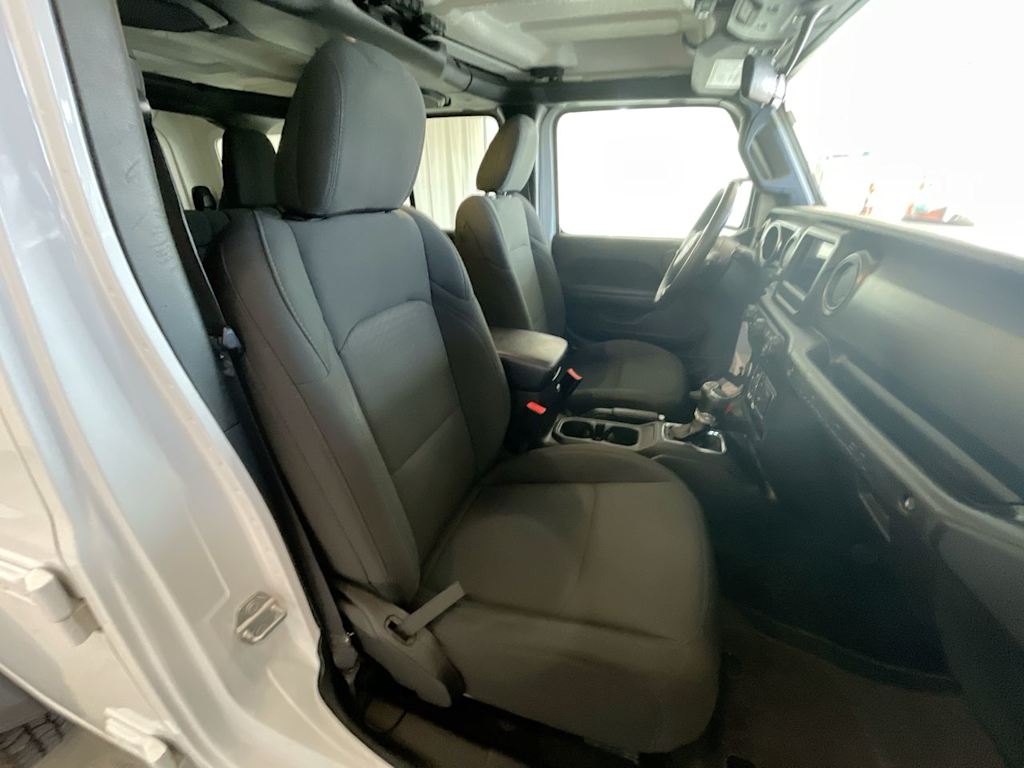 Thumbnail: 2019 Jeep Wrangler - 11