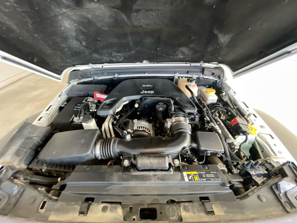 Thumbnail: 2019 Jeep Wrangler - 9