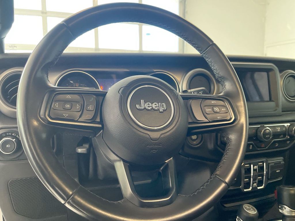 Thumbnail: 2019 Jeep Wrangler - 2