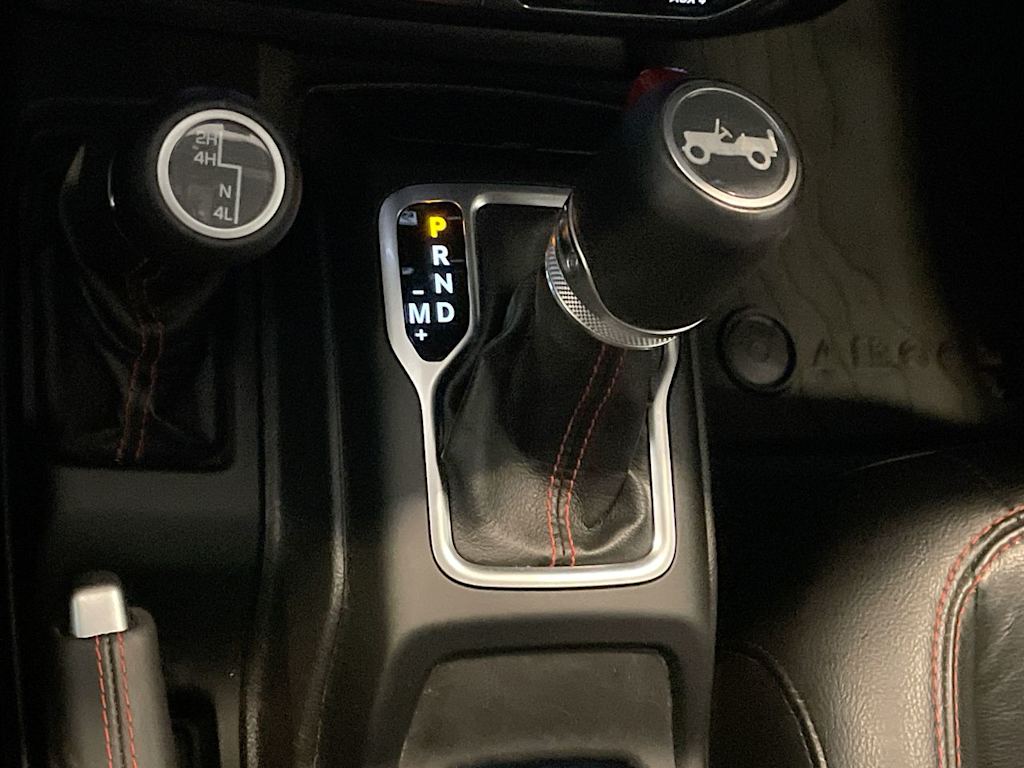 Thumbnail: 2019 Jeep Wrangler - 12