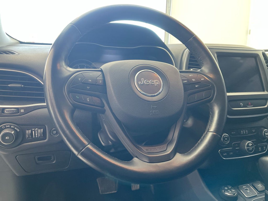 Thumbnail: 2019 Jeep Cherokee - 2