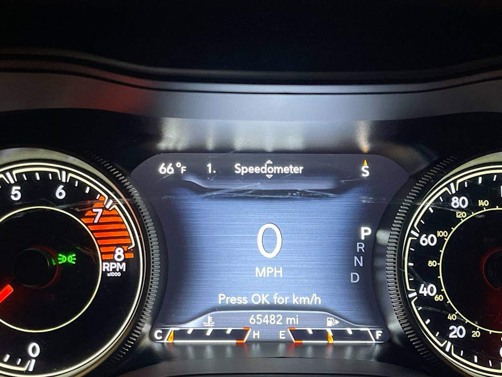 Thumbnail: 2019 Jeep Cherokee - 14