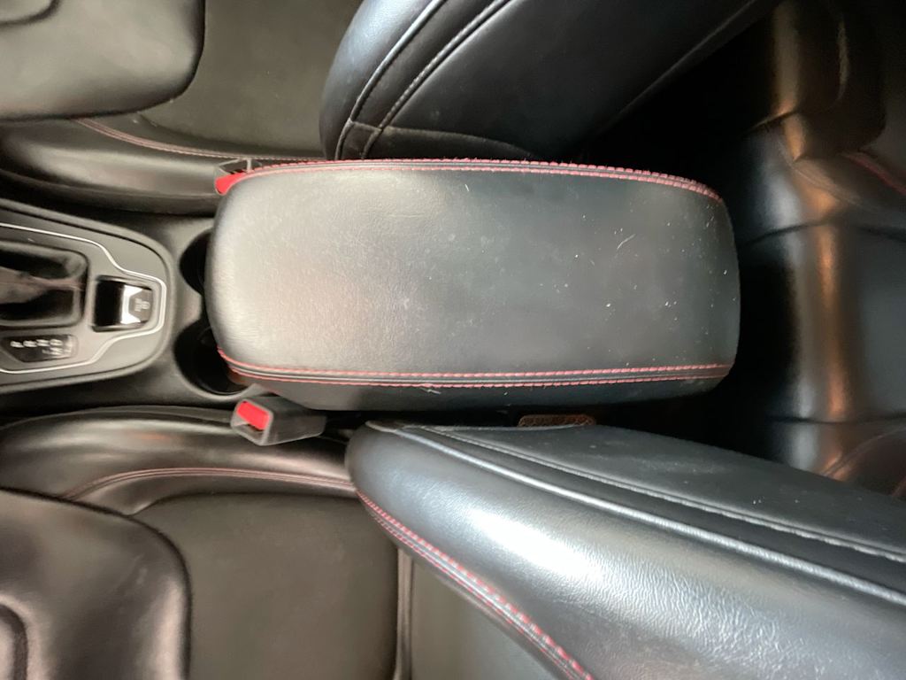 Thumbnail: 2019 Jeep Cherokee - 27