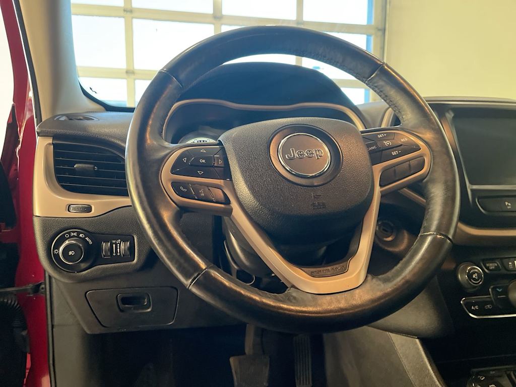 Thumbnail: 2017 Jeep Cherokee - 2