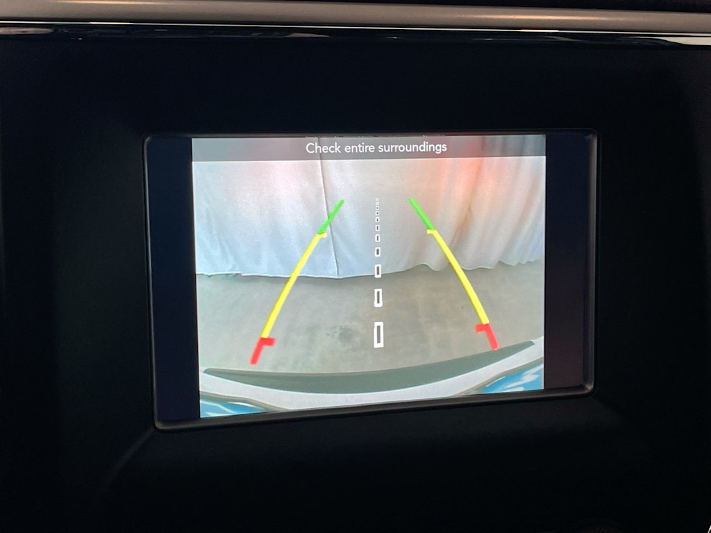 Thumbnail: 2020 Jeep Grand Cherokee - 24