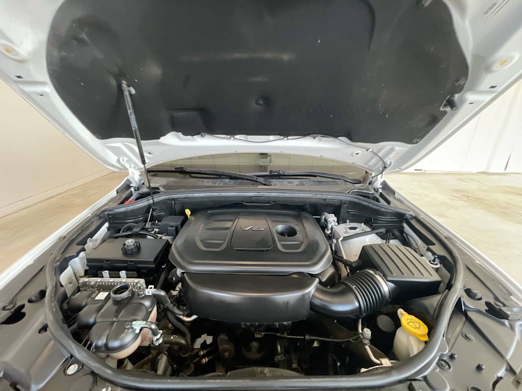 Thumbnail: 2020 Jeep Grand Cherokee - 8