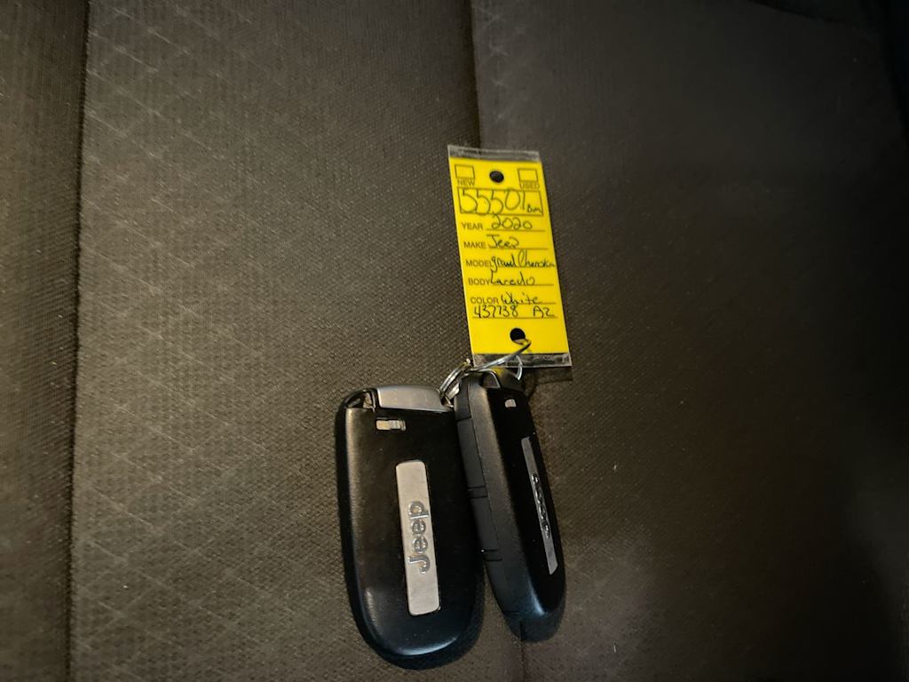 Thumbnail: 2020 Jeep Grand Cherokee - 16