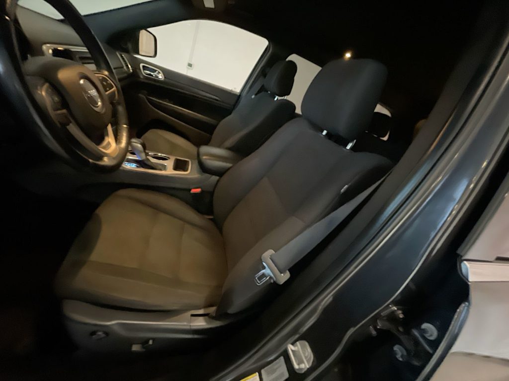 Thumbnail: 2017 Jeep Grand Cherokee - 7