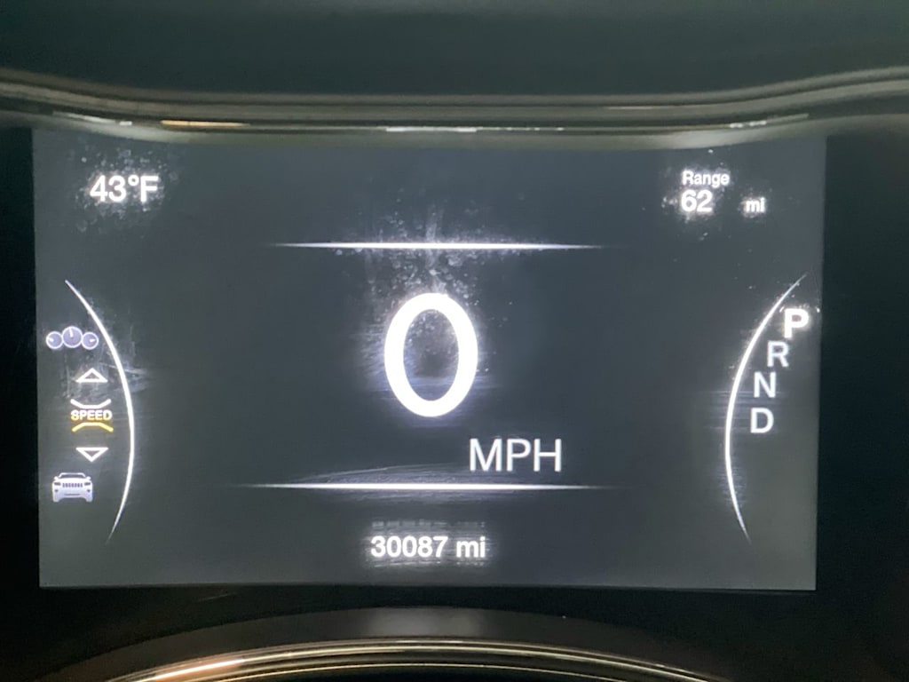 2022 Jeep Grand Cherokee Laredo 12